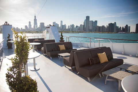 yacht rental chicago navy pier