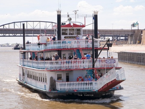 Riverboat on Mississippi